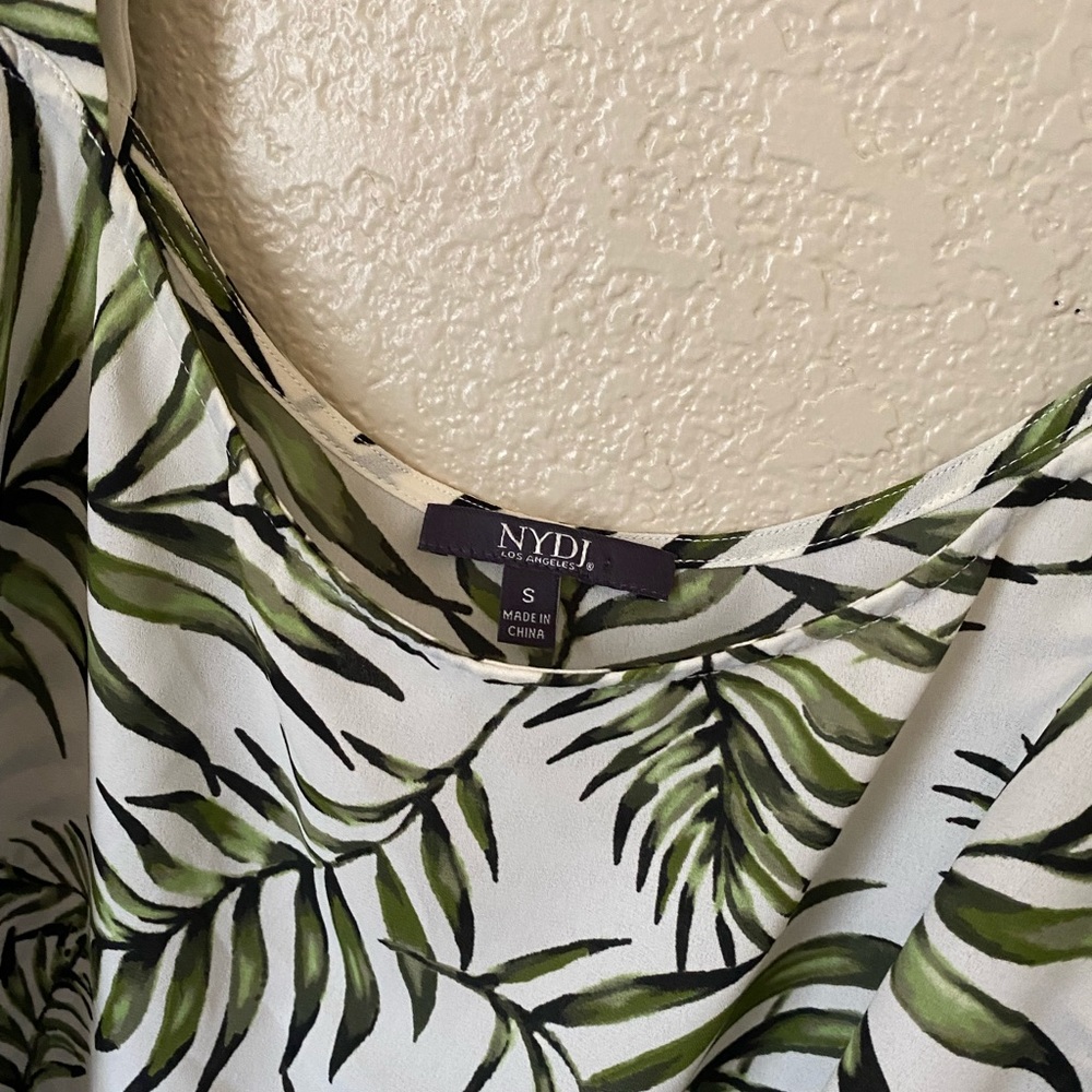 Blouse - Picture 2 of 5